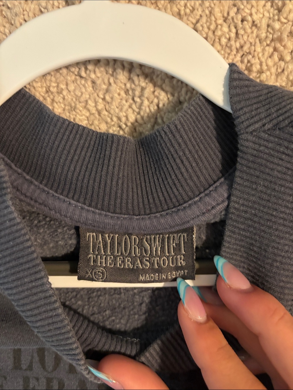 Taylor Swift Black Crewneck Sweatshirt with Subtle Logo - Picture 2 of 3